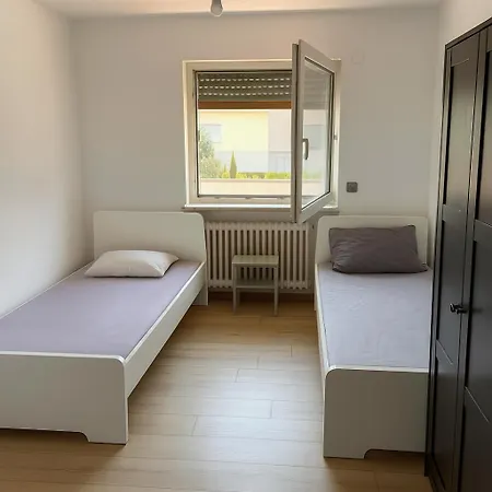 Monteur- Und Rheinhausen - Loensweg Oberhausen-Rheinhausen