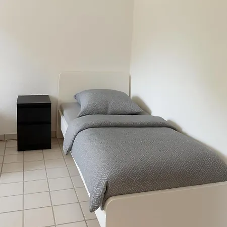 Monteur- Und Rheinhausen - Loensweg Apartamento *