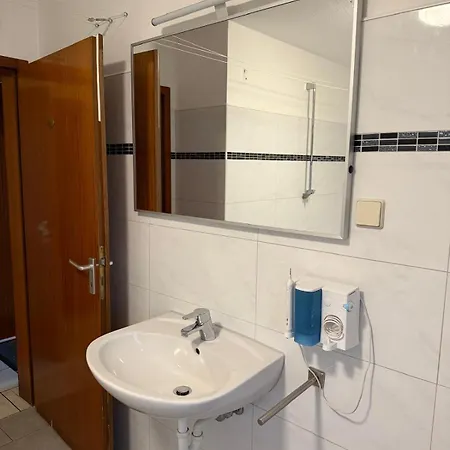 Monteur- Und Rheinhausen - Loensweg