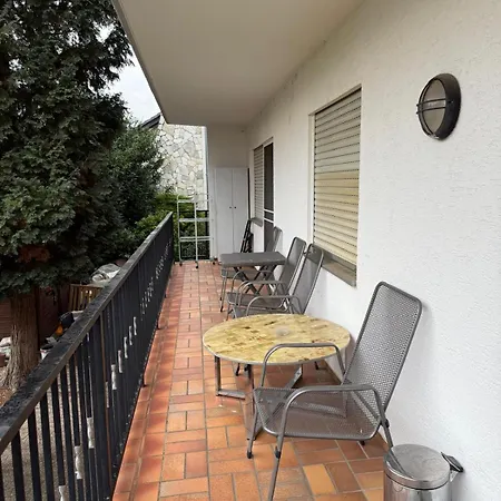 Monteur- Und Rheinhausen - Loensweg